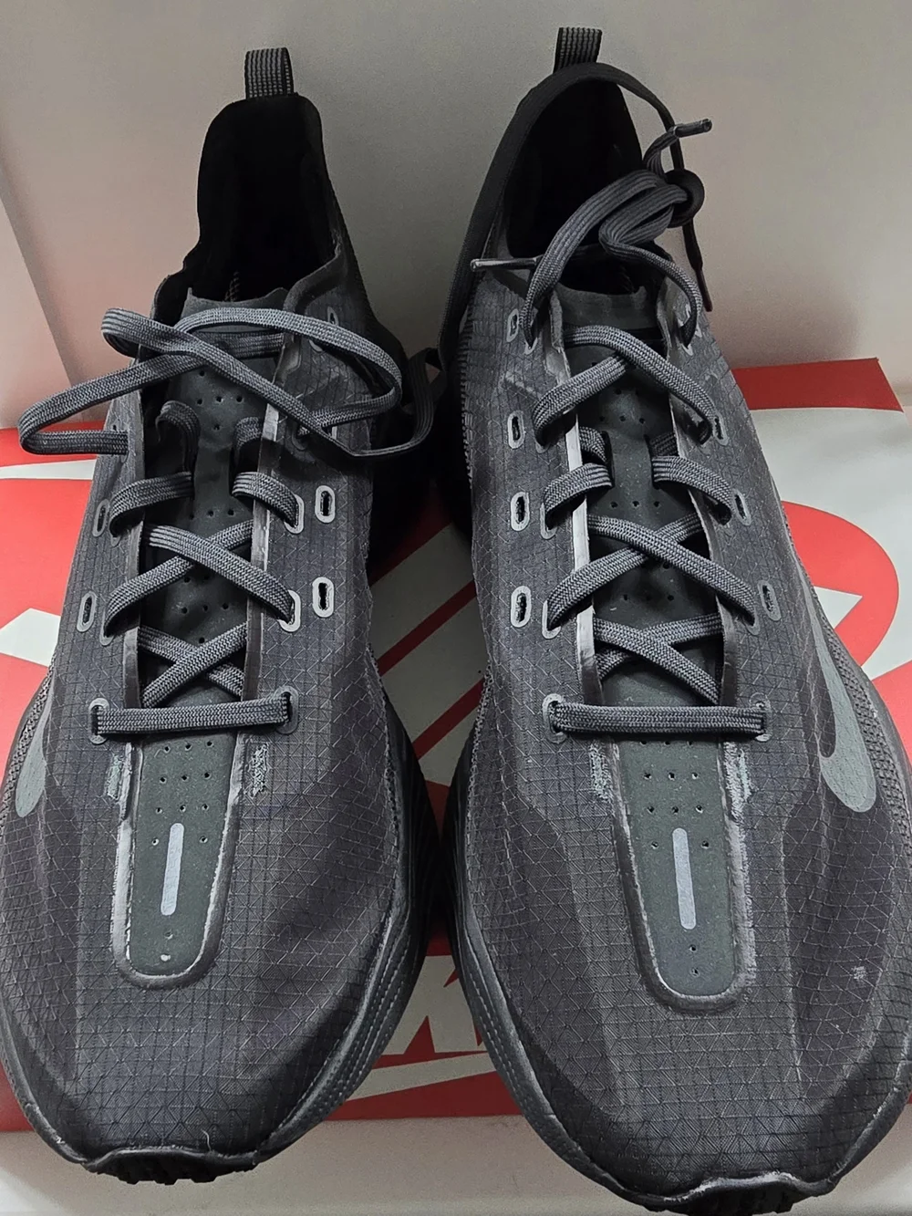 Nike Men's Black Ava X